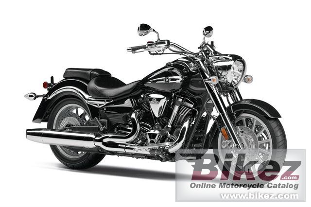 Big Yamaha star roadliner s picture and wallpaper from Bikez.com